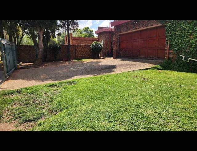 3 BEDROOM HOUSE FOR SALE IN SUNWARD PARK